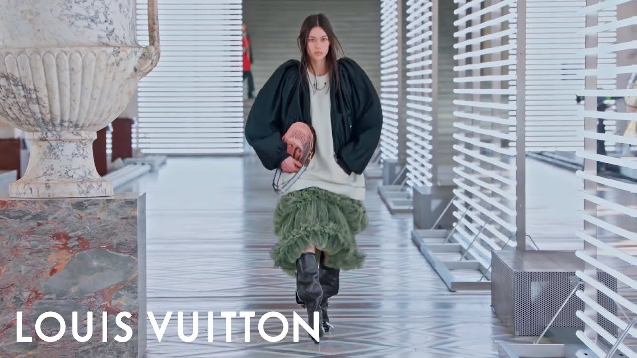 Women’s Fall-Winter 2021 Show | LOUIS VUITTON