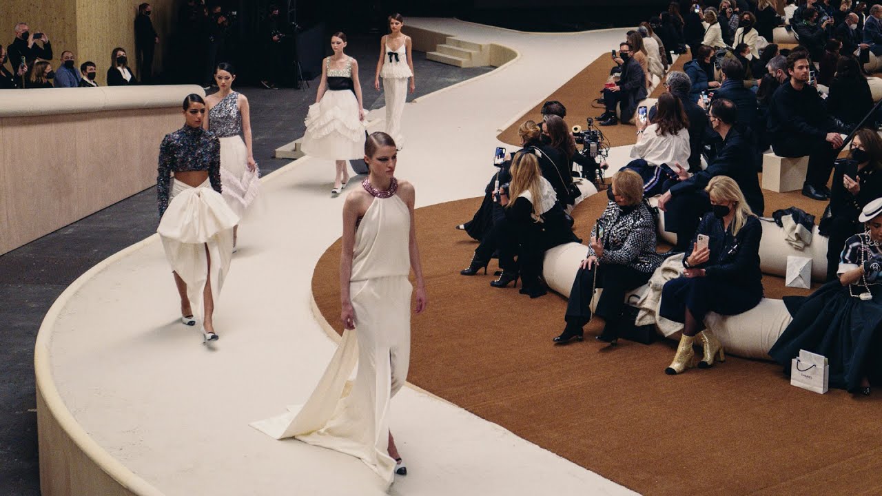 The Film of the Spring-Summer 2022 Haute Couture Show — CHANEL Haute Couture