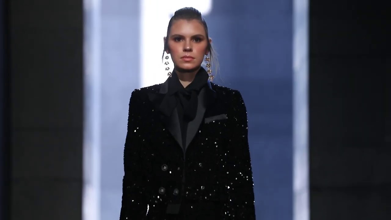 ELIE SAAB Ready-to-Wear Autumn Winter 2021