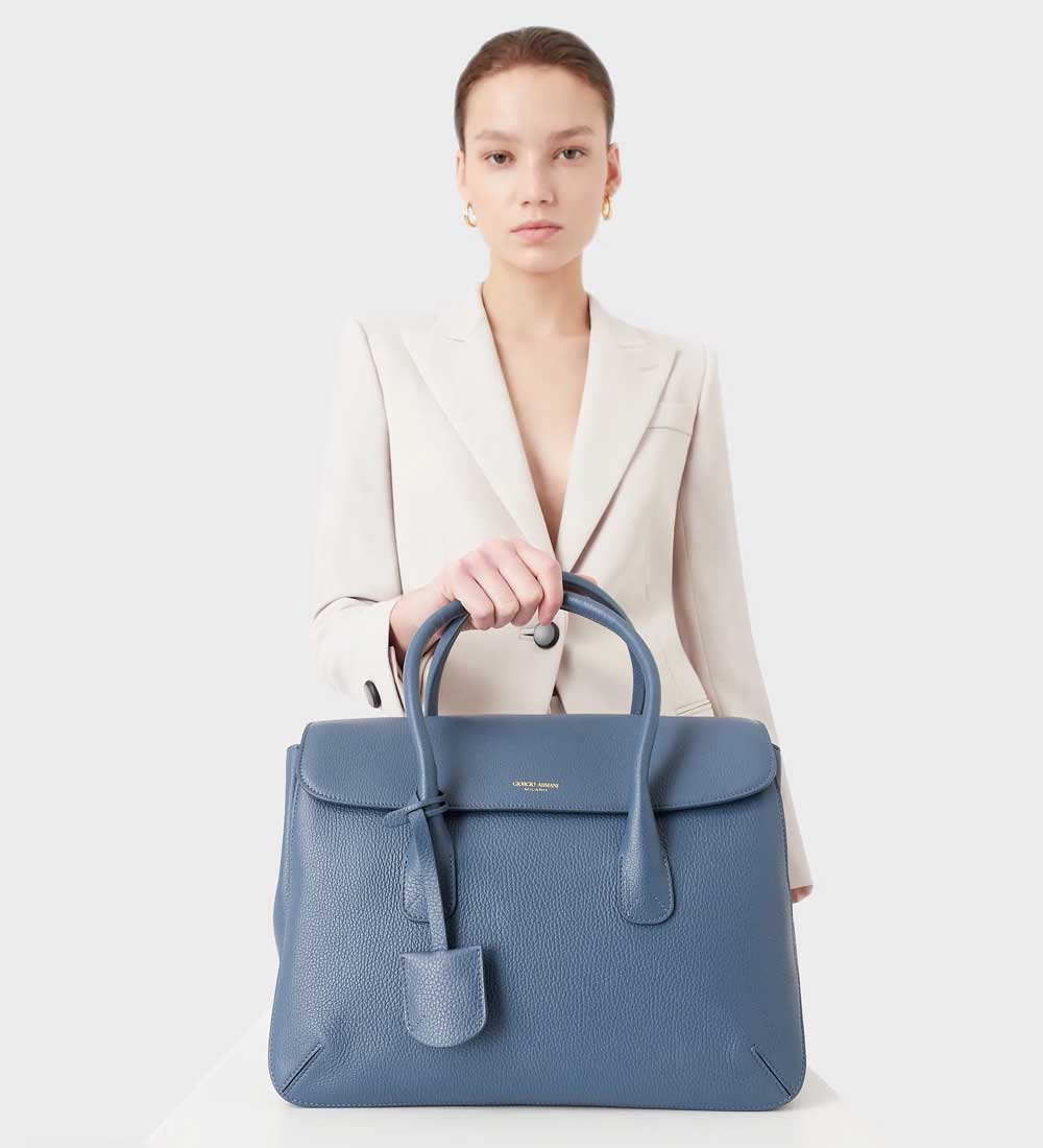 bauletto blu in pelle bauletto blu in pelle