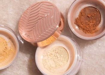 Fondotinta Tarte Amazonian Clay Gem Powder