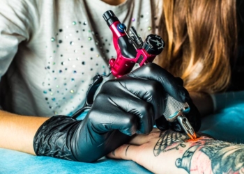 Tatuaggi colori regole 2022