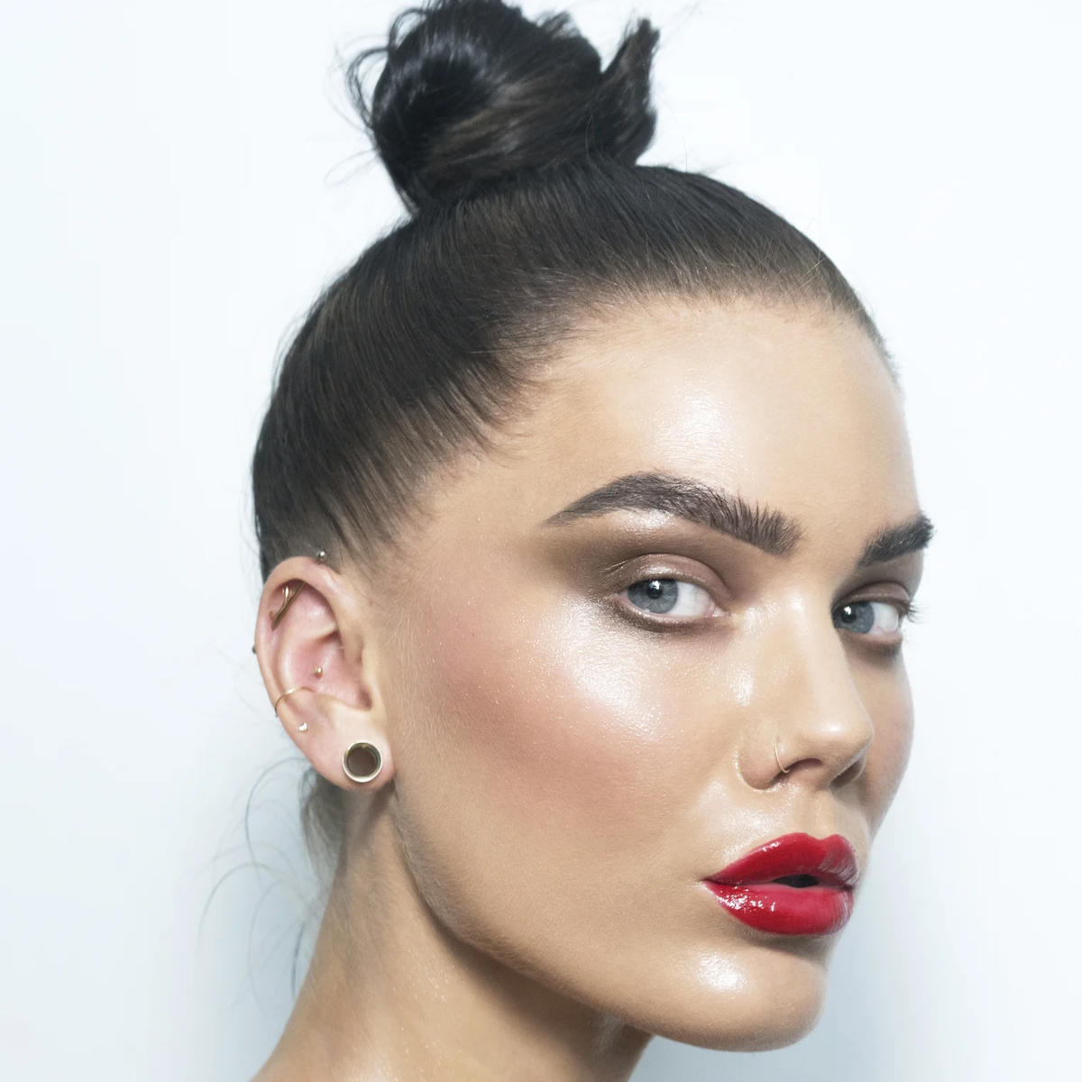 Pelle luminosa con il make up Pelle luminosa con il make up