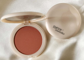 Cipria Neve Cosmetics Flat Perfection Velvet Hot