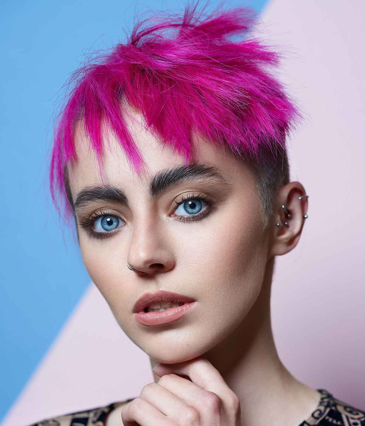 Darrel Starkey e Jon Aherne tagli capelli inverno 2024 fucsia Darrel Starkey e Jon Aherne tagli capelli inverno 2024 fucsia