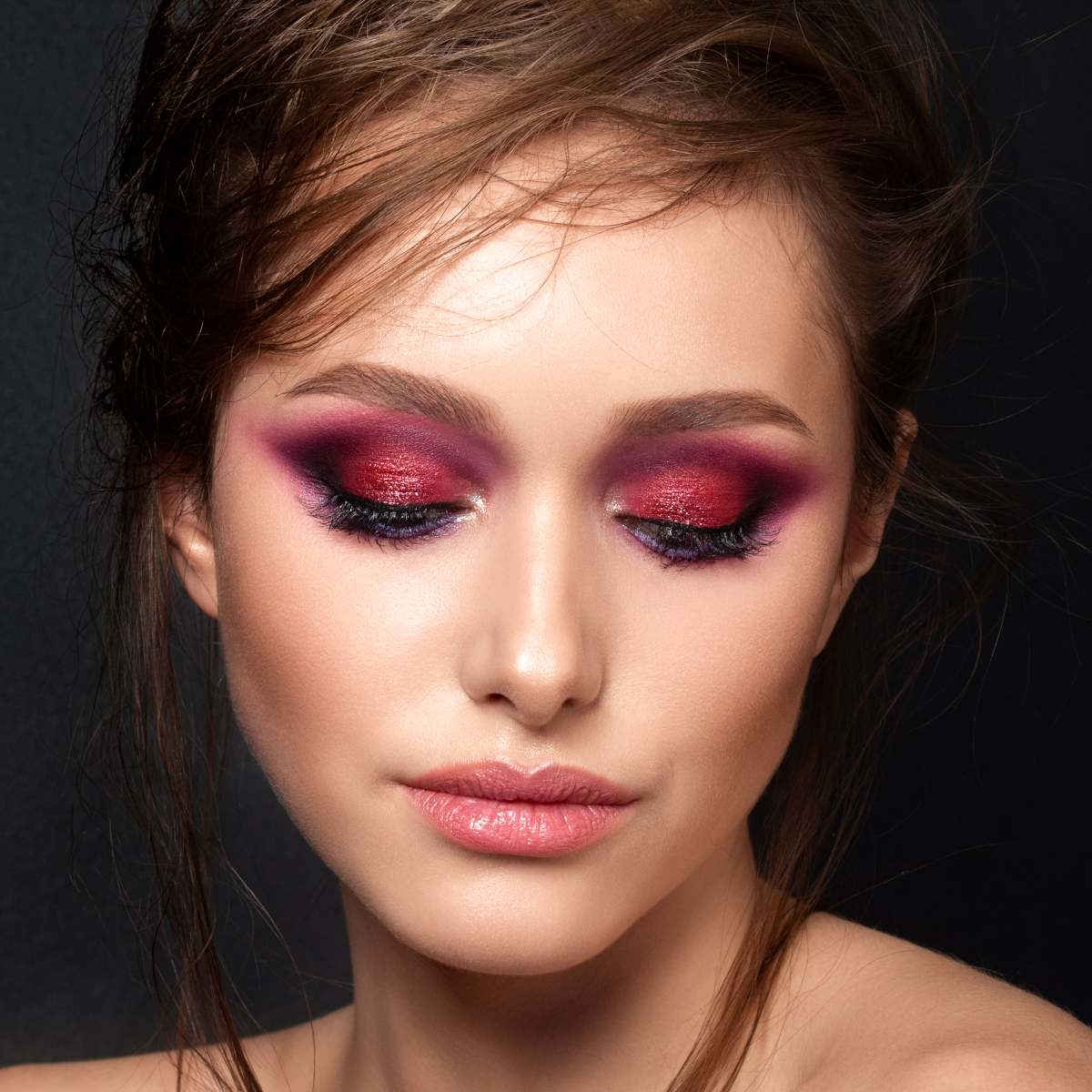 Make up occhi smokey colorato rosso Make up occhi smokey colorato rosso
