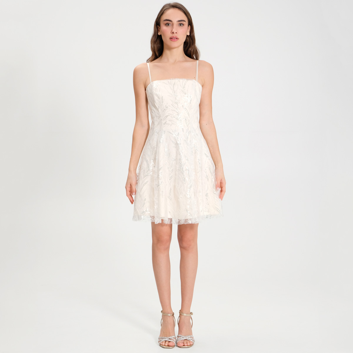 abito bianco in paillettes abito bianco in paillettes