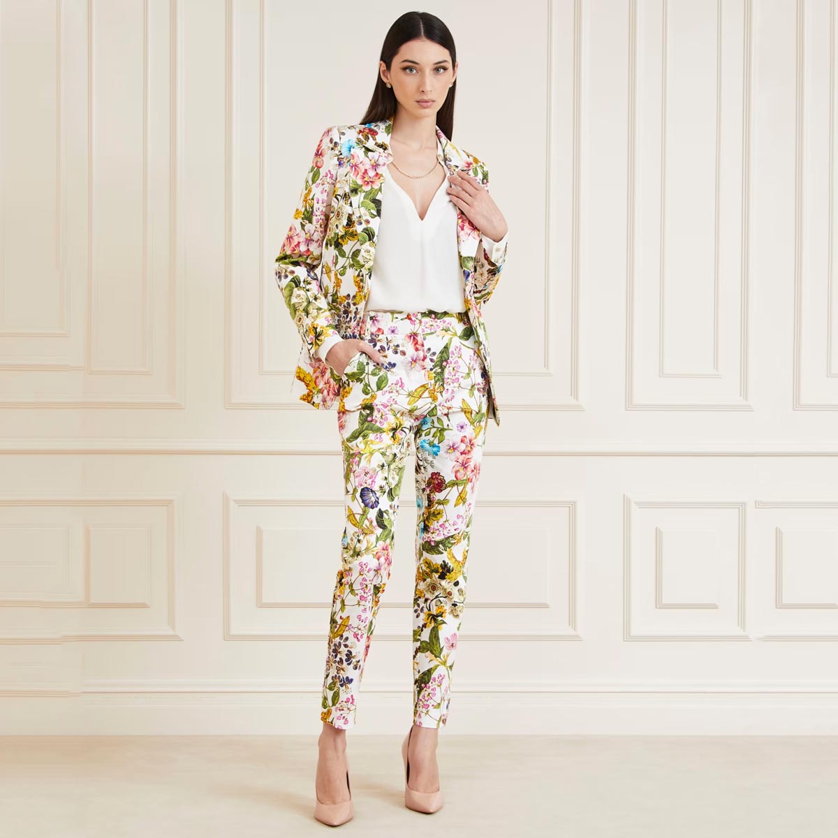 Pantaloni a fiori tendenza estate 2024 Pantaloni a fiori tendenza estate 2024