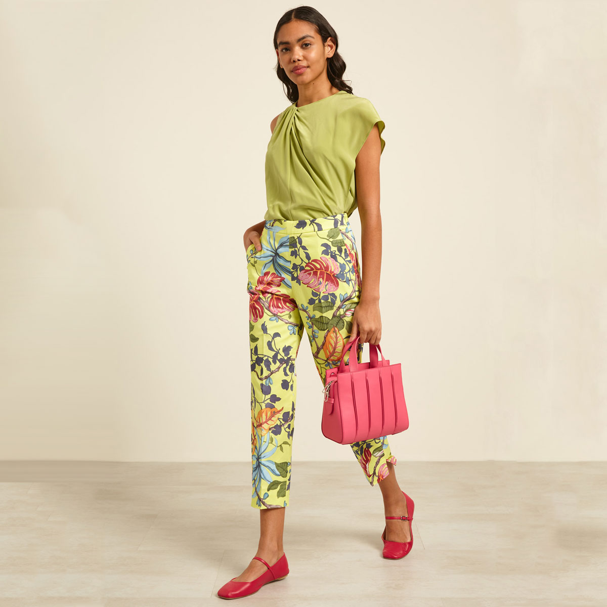 tendenza estate pantaloni capri tendenza estate pantaloni capri