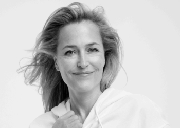 Gillian Anderson nuova global ambassador L'Oreal Paris