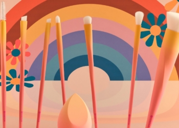 Kit pennelli Essence Brush It Like It's Art