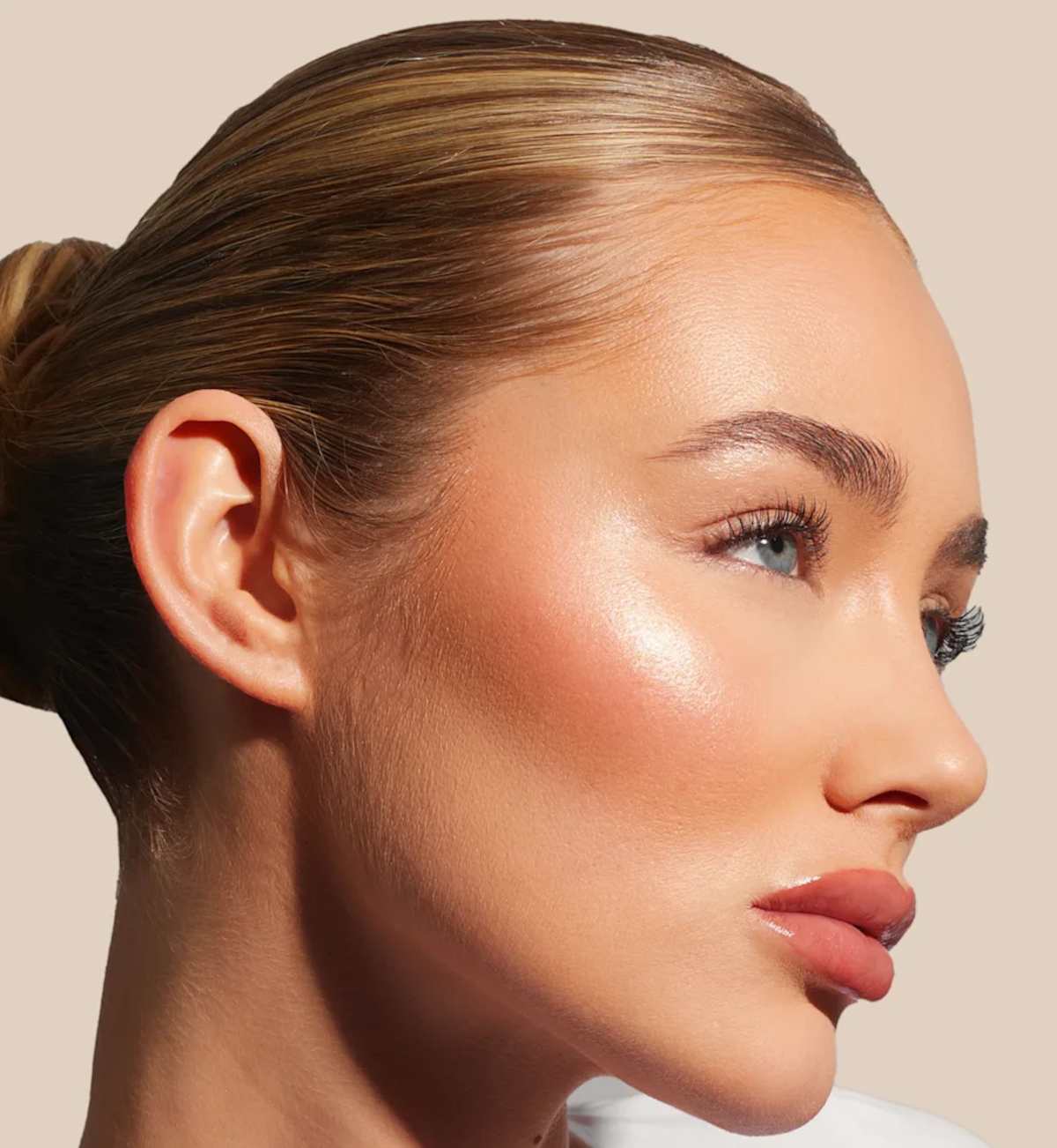 by Beauty Bay palette make up viso by Beauty Bay palette make up viso