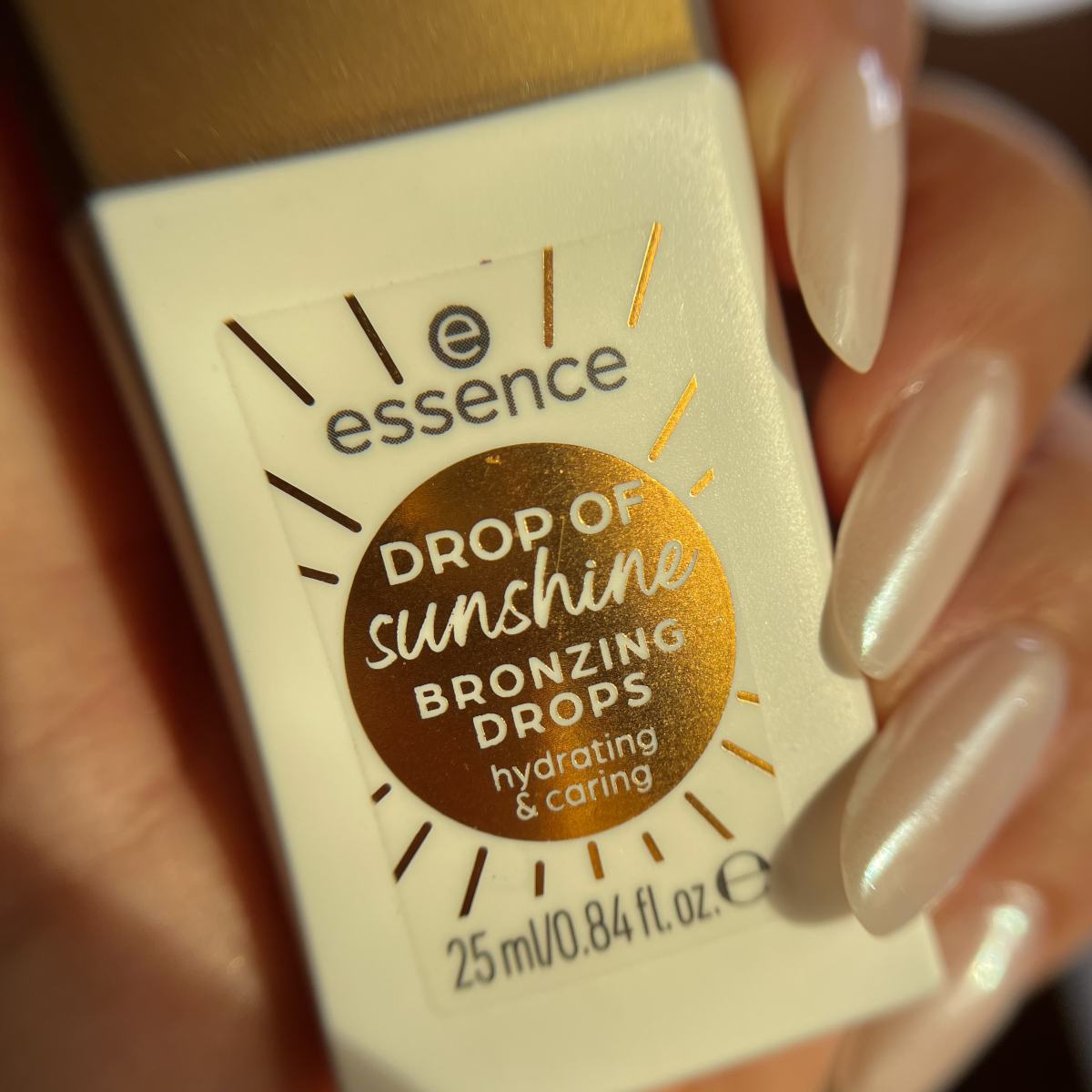 Gocce effetto abbronzante di Essence Gocce effetto abbronzante di Essence