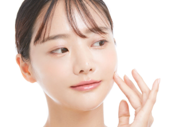 Essenza per il viso o essence