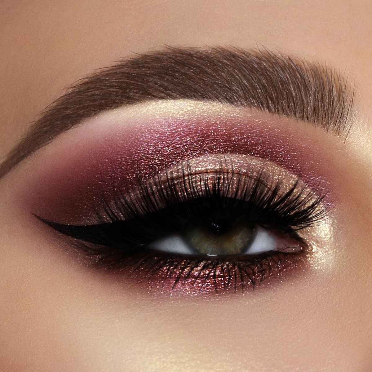 Make up da sera con ombretto rosa scuro Make up da sera con ombretto rosa scuro