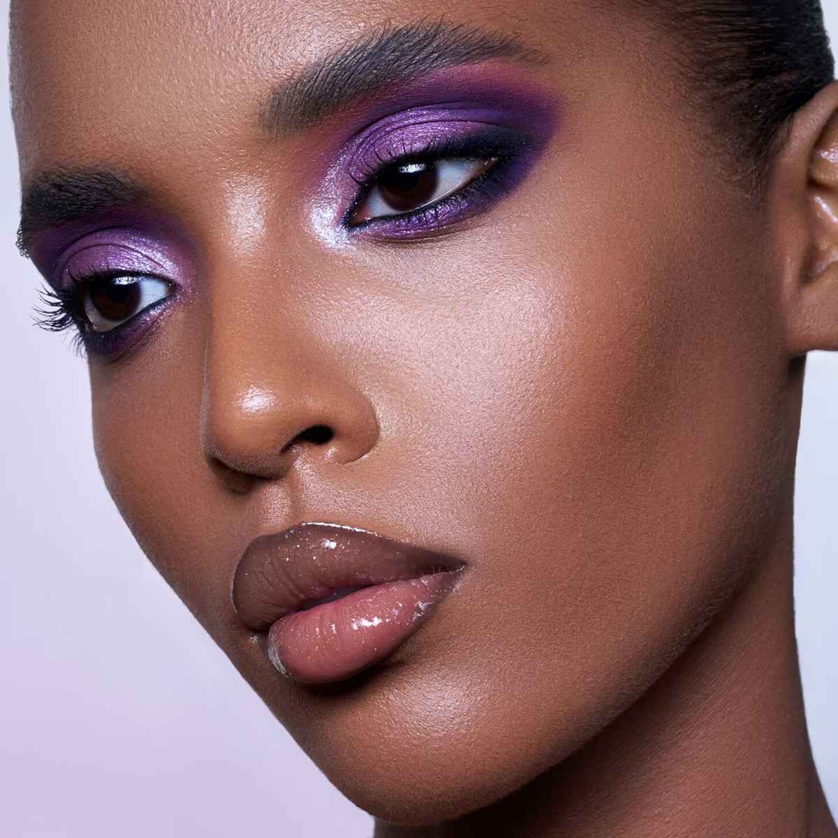 Trucco ombretto viola per occhi scuri Trucco ombretto viola per occhi scuri