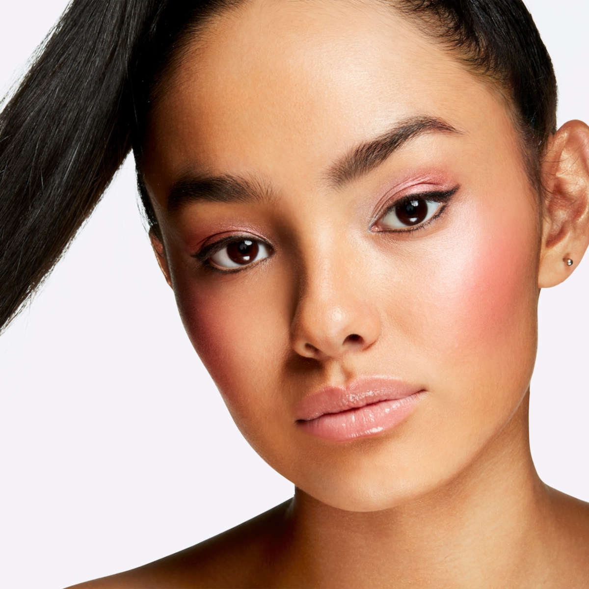 Trucco viso con blush anni '80 rosa Trucco viso con blush anni '80 rosa