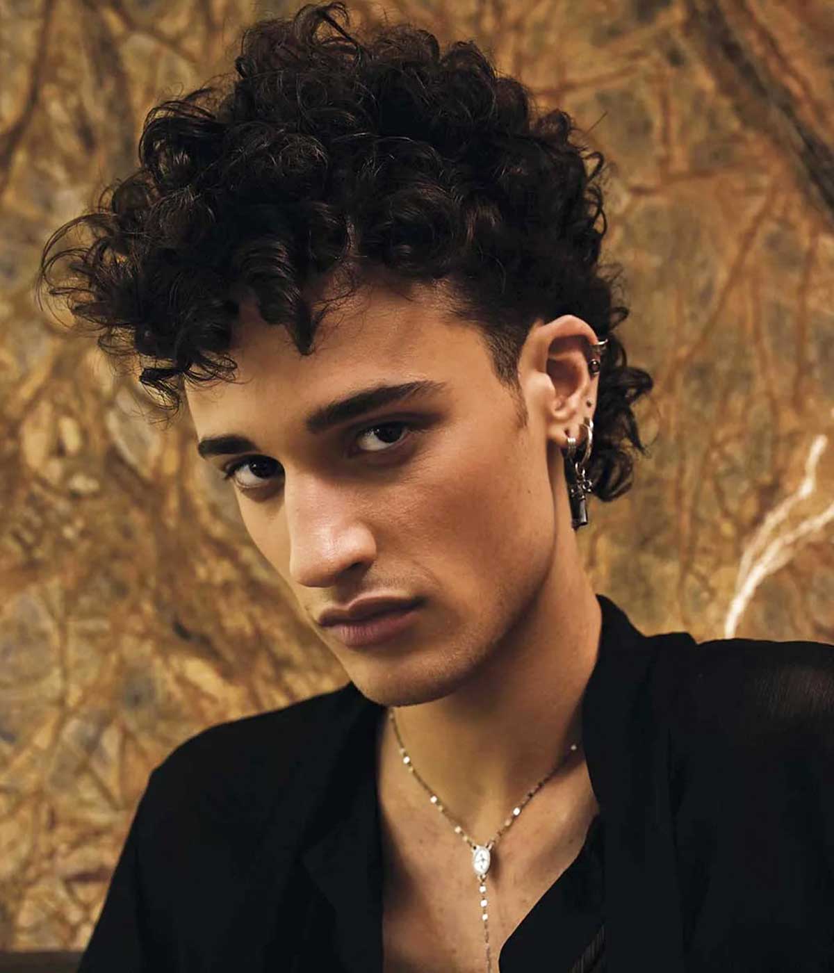 Mullet corto uomo capelli ricci Mullet corto uomo capelli ricci