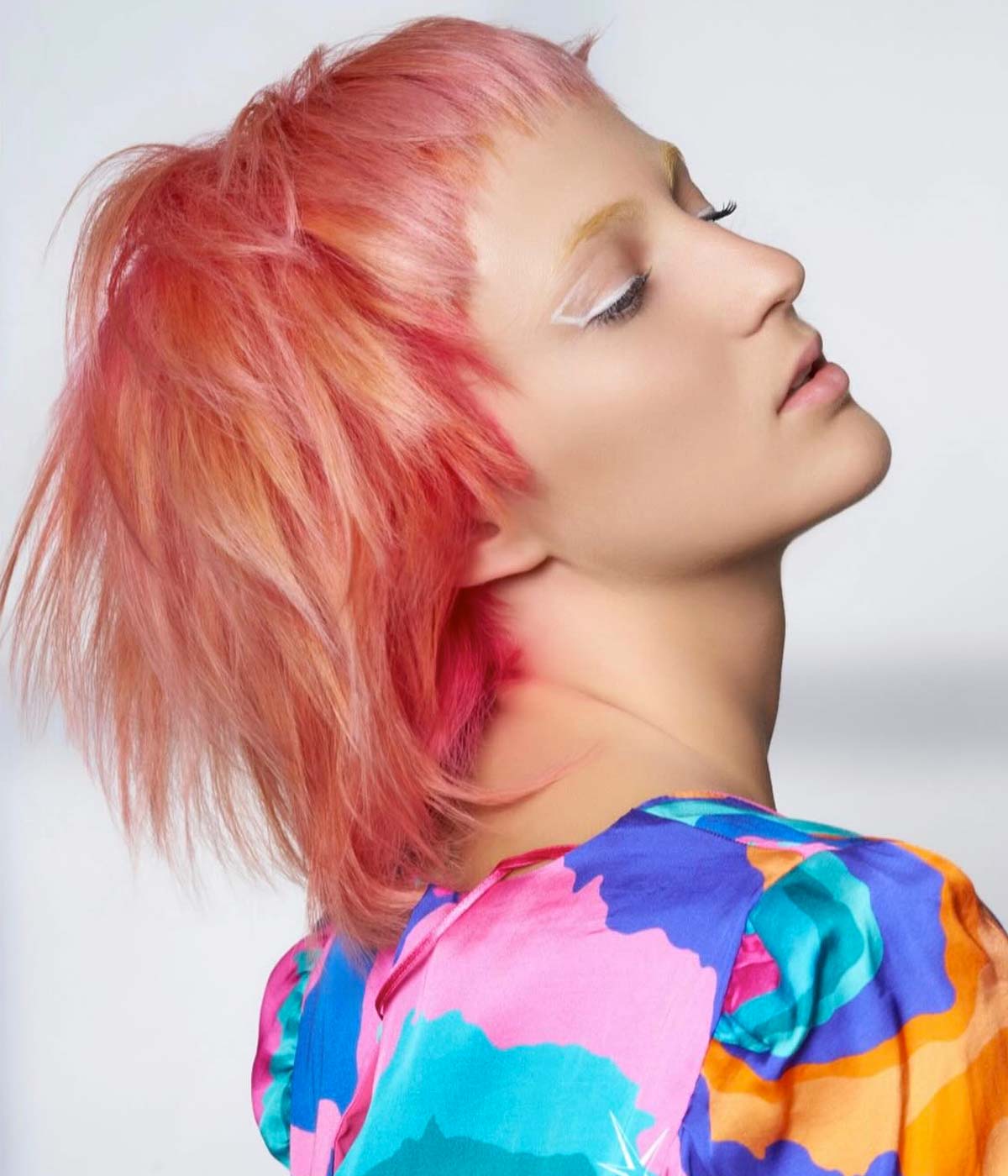 Intercoiffure Mondial tagli capelli medi inverno 2025 Intercoiffure Mondial tagli capelli medi inverno 2025