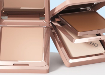 Fondotinta Natasha Denona Hy-Glam Powder Foundation