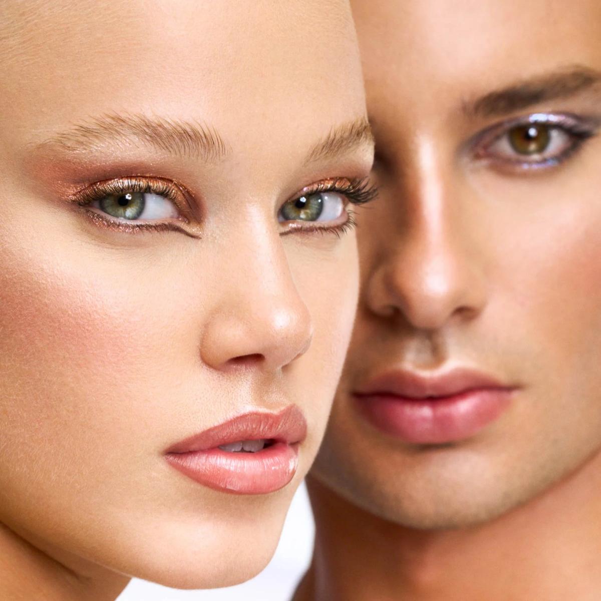 Trucco occhi estivo con glitter Trucco occhi estivo con glitter