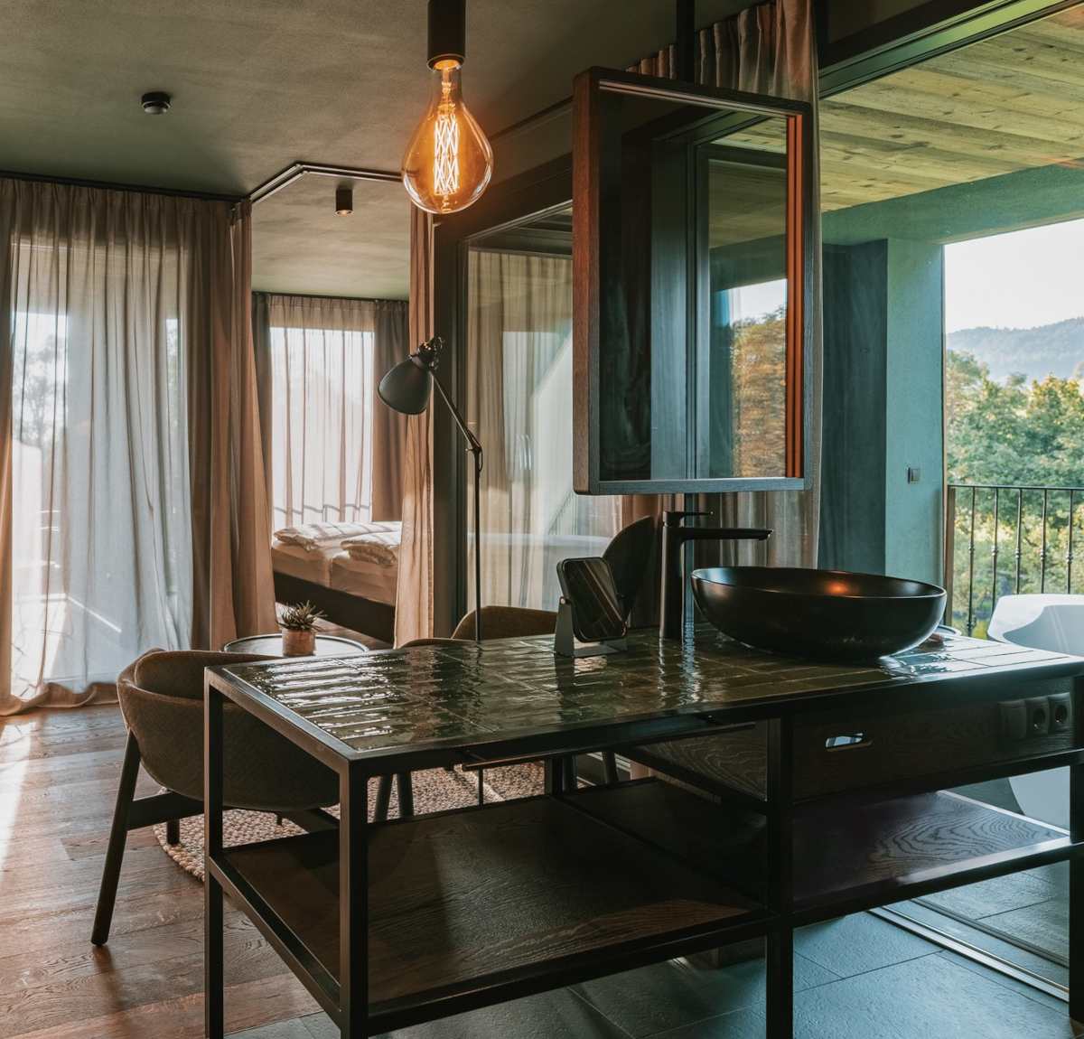 Materiali naturali creano ambienti di benessere Materiali naturali creano ambienti di benessere