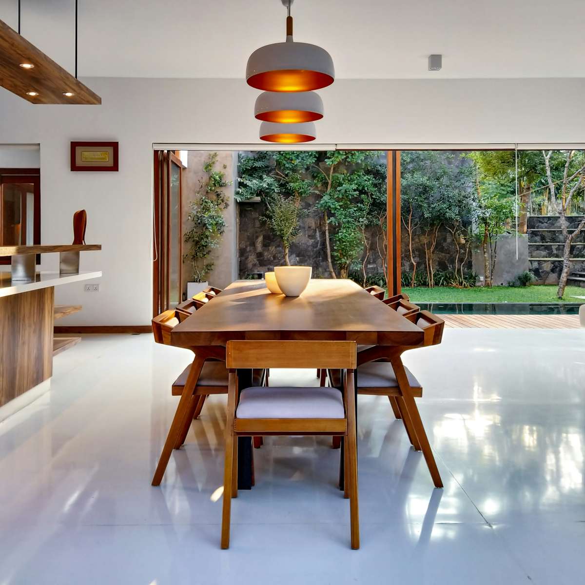 Come i sensi percepiscono i materiali naturali Come i sensi percepiscono i materiali naturali