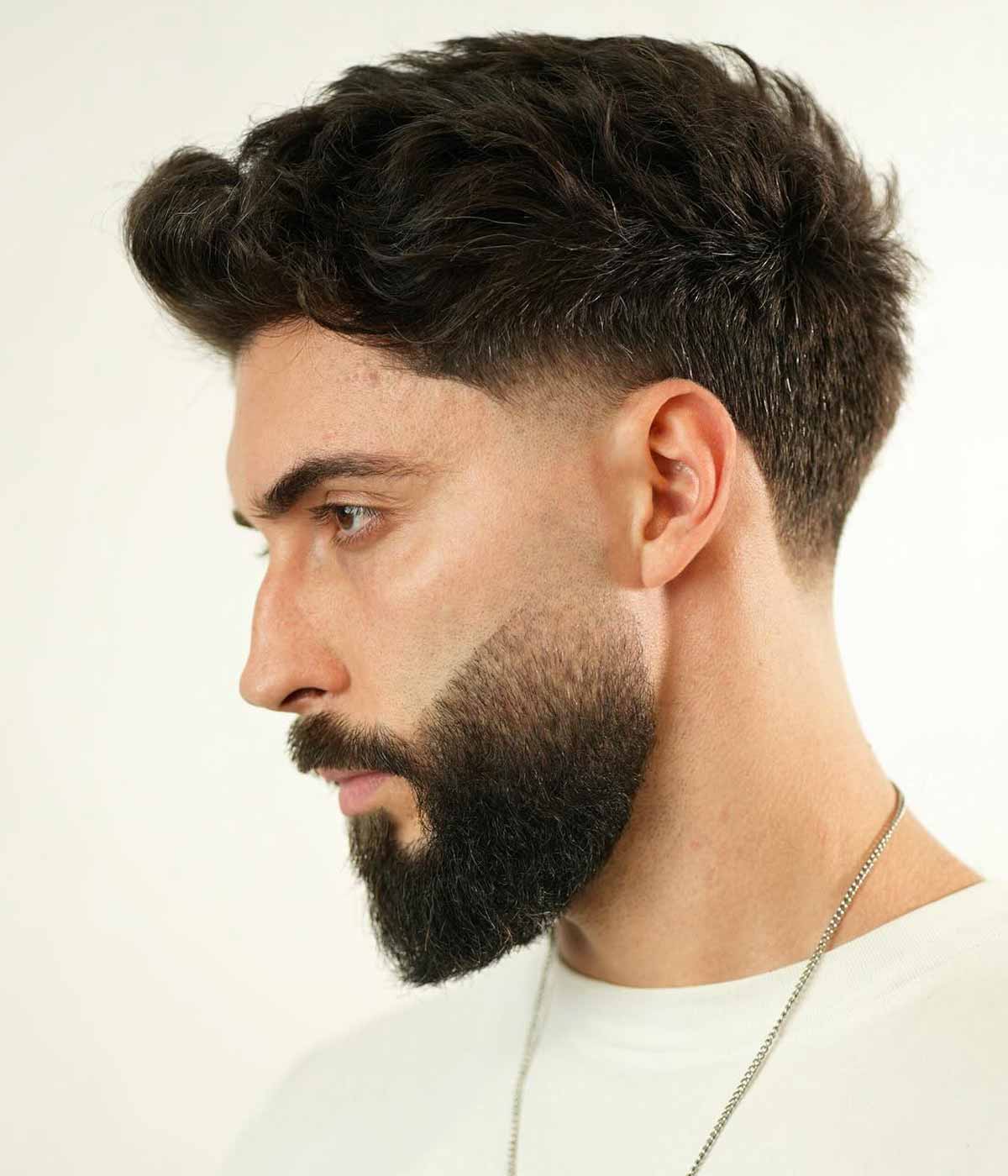 Tagli capelli cortissimi e barba Tagli capelli cortissimi e barba