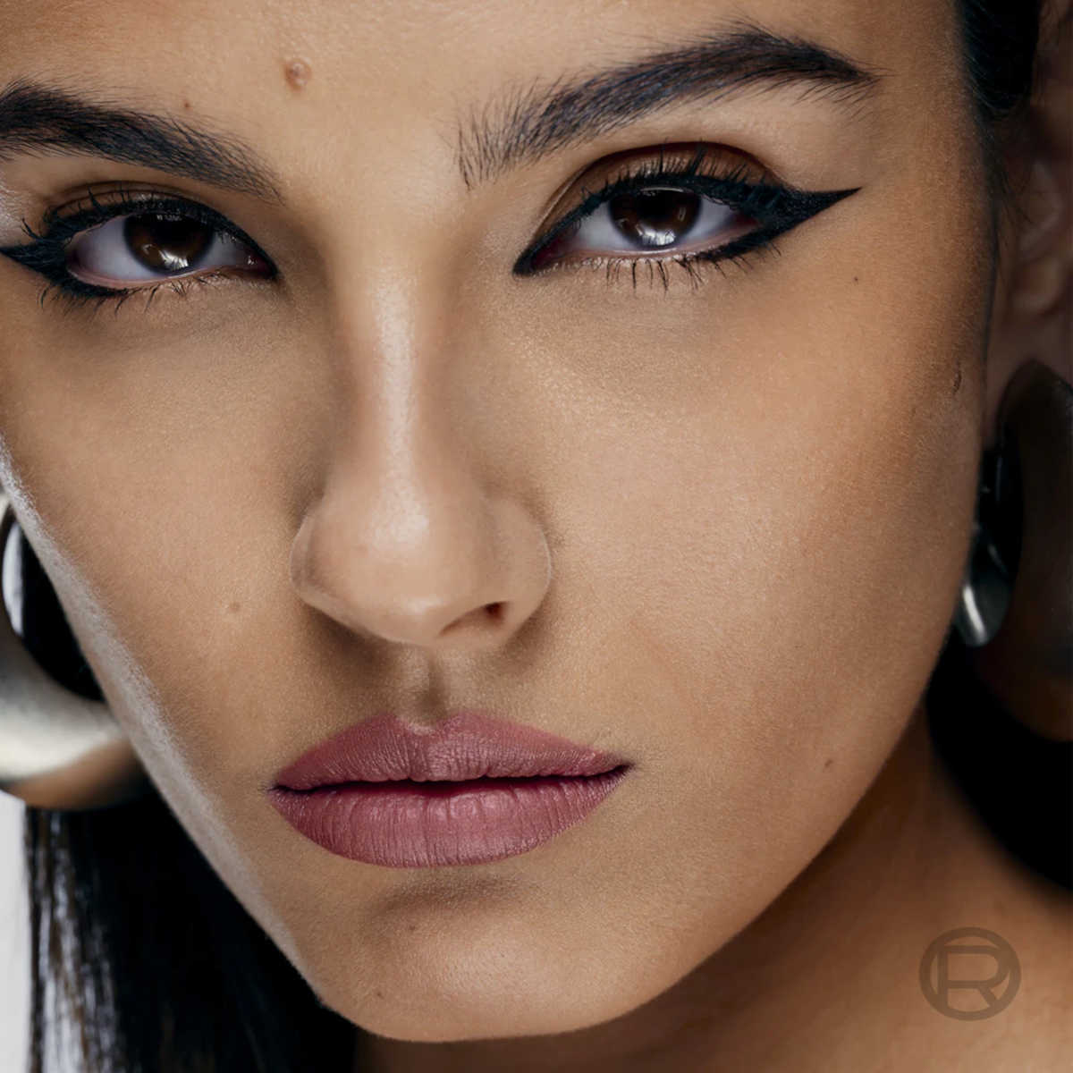 Collezione trucco L'Oréal Paris x Mugler Collezione trucco L'Oréal Paris x Mugler