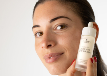 Pelle con macchie e discromie