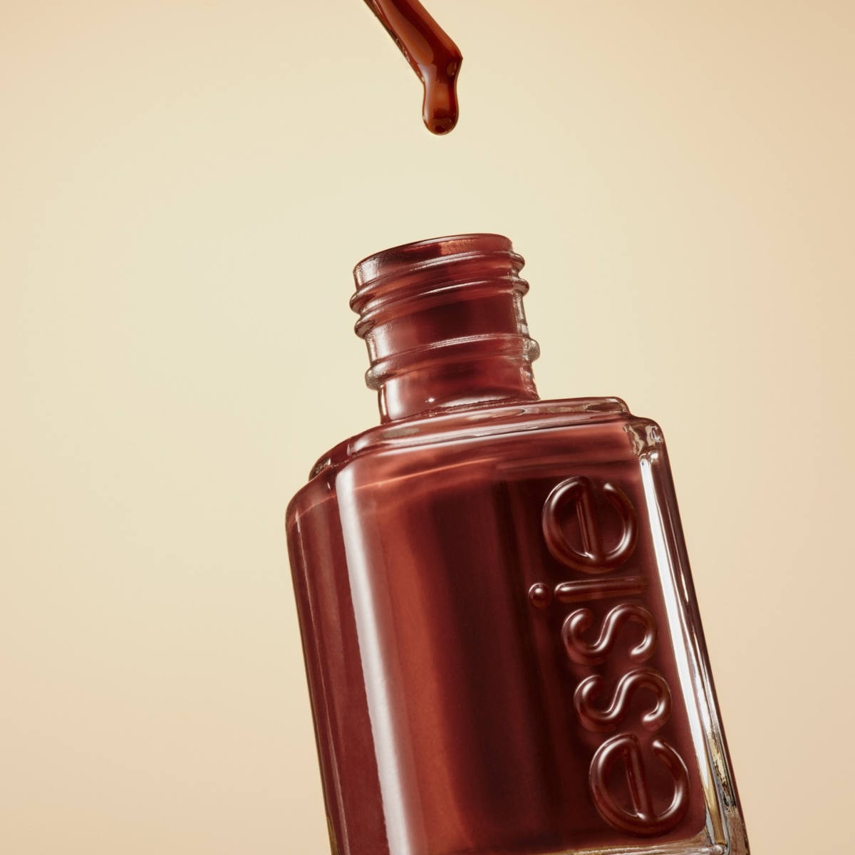 Essie smalti Autunno 2025 collezione Boho Rodeo Essie smalti Autunno 2025 collezione Boho Rodeo