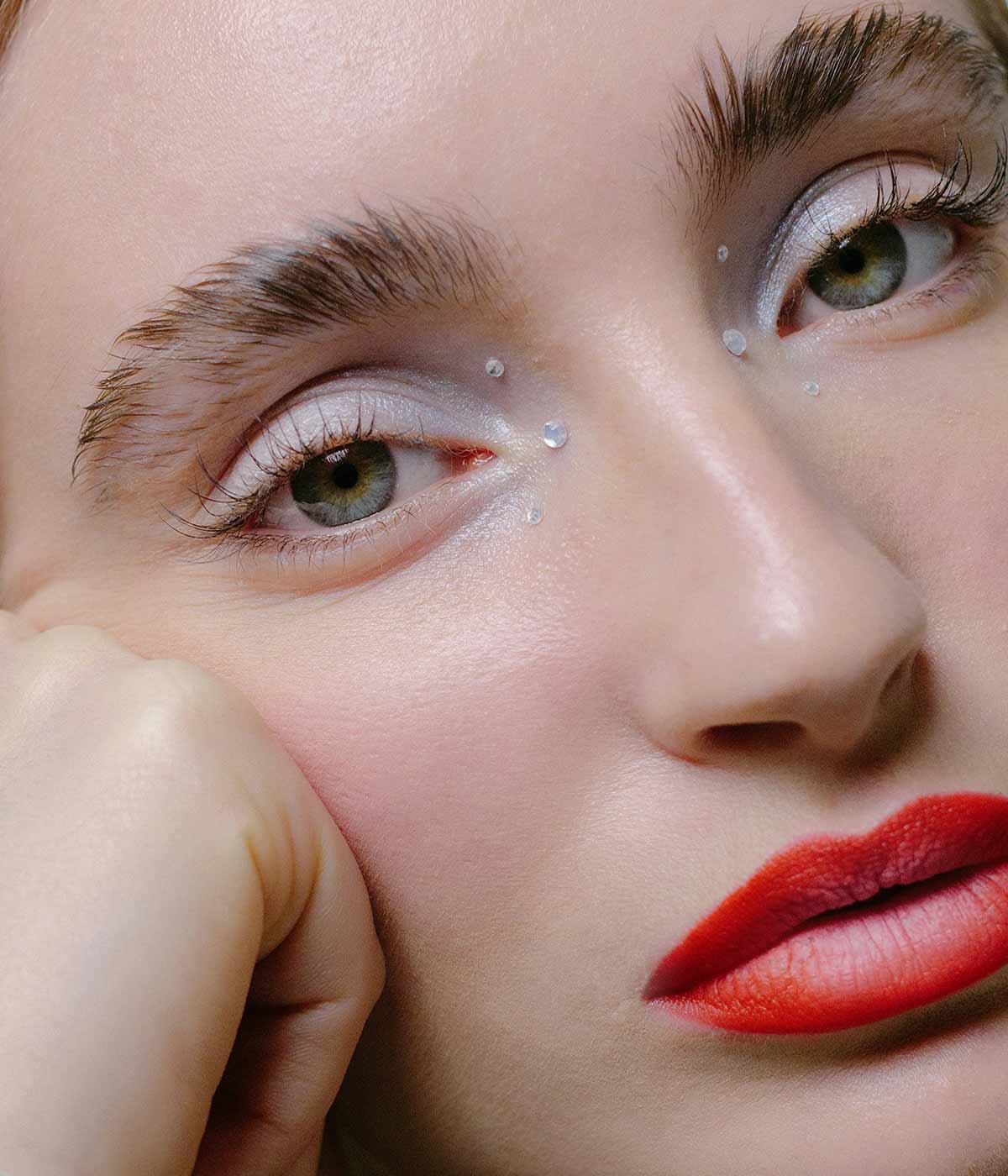 Trucco occhi colore pantone 2026 Trucco occhi colore pantone 2026