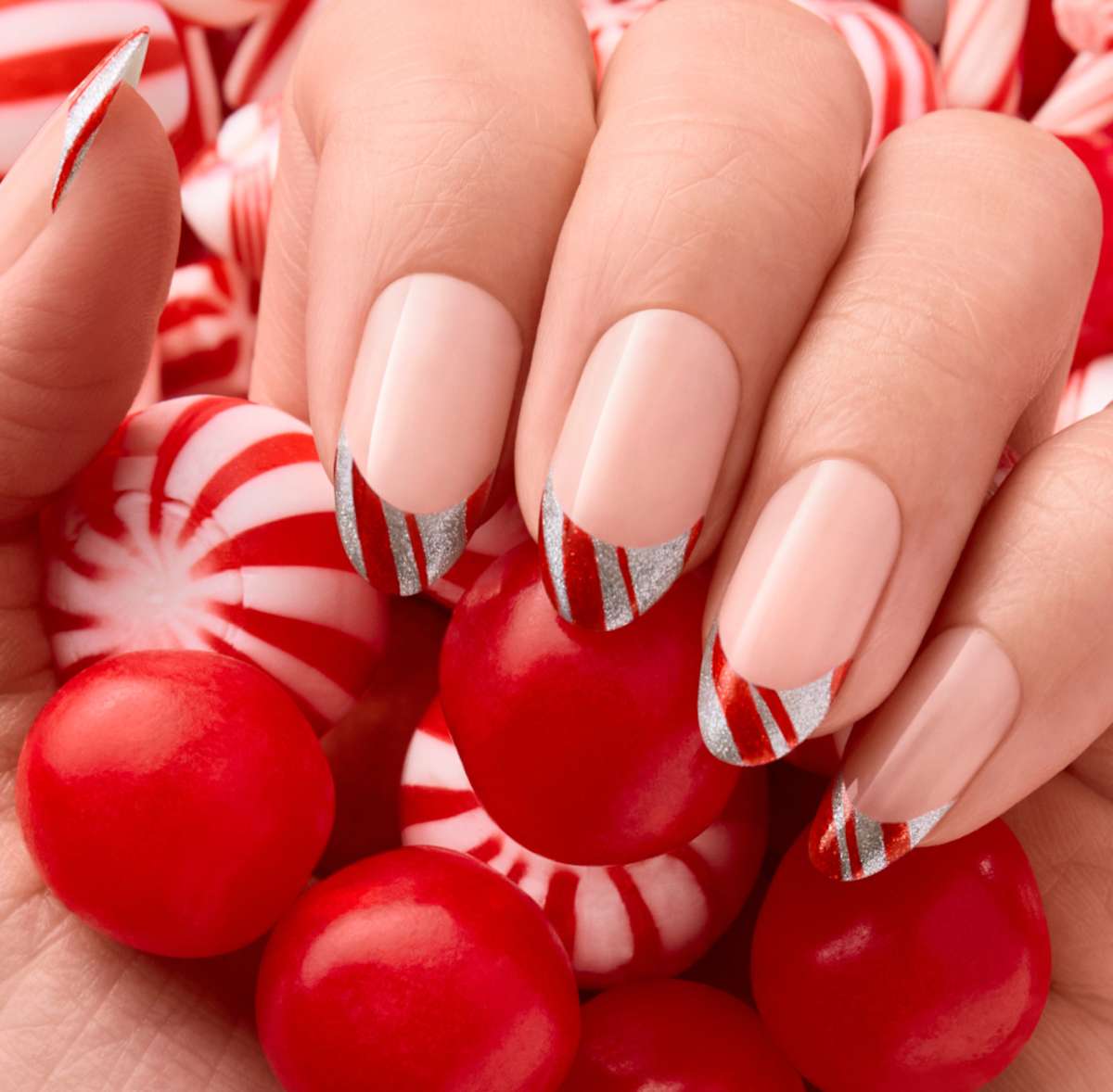 Come mettere gli smalti OPI Come mettere gli smalti OPI