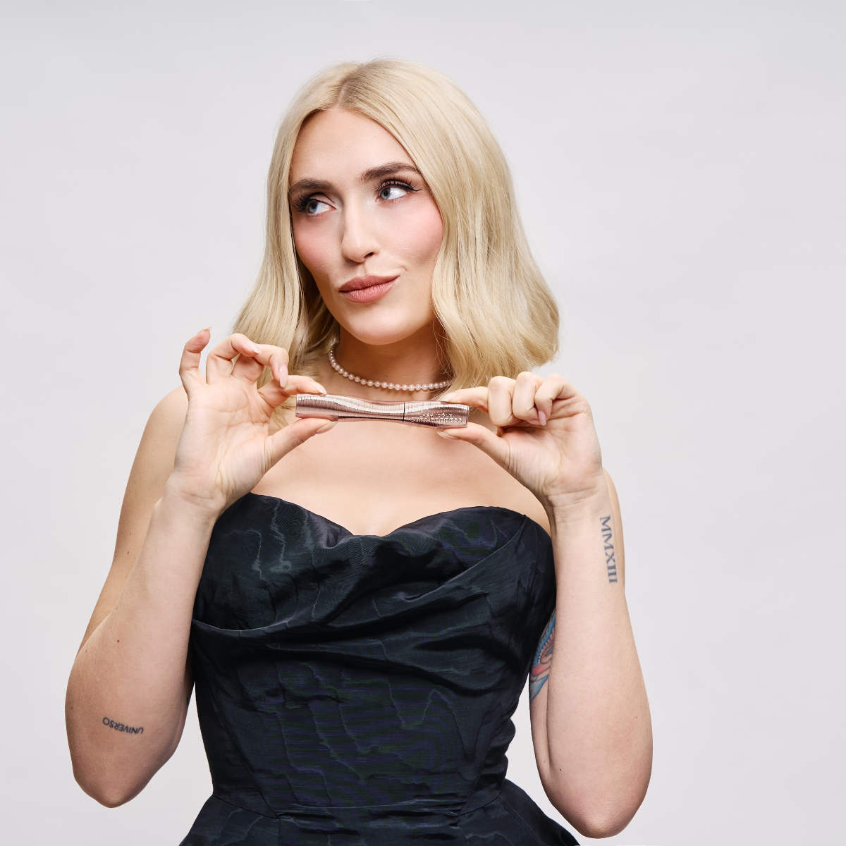 Trucco Mara Sattei Sanremo 2026 con prodotti Lancome Trucco Mara Sattei Sanremo 2026 con prodotti Lancome