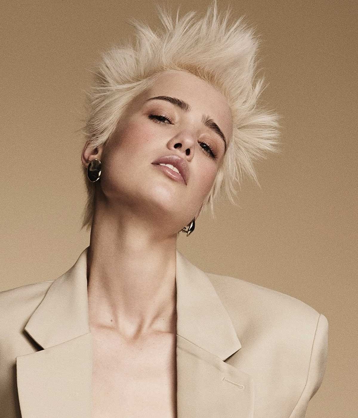 Chetan Mongia collezione tagli capelli 2025 Chetan Mongia collezione tagli capelli 2025