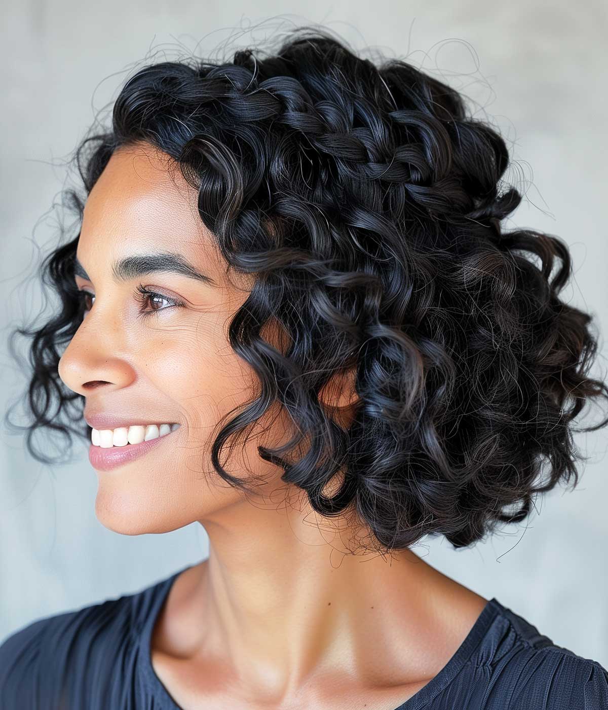 Capelli medi ricci treccia Capelli medi ricci treccia