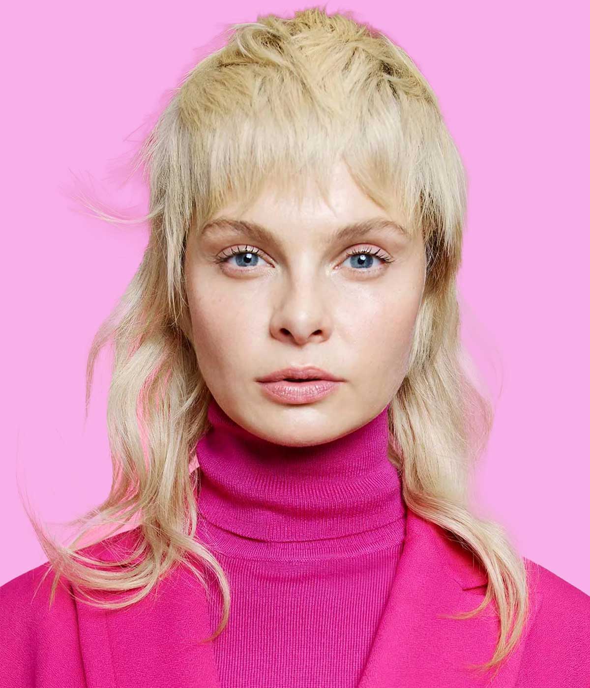 Shag cut con frangia, look irregolare Shag cut con frangia, look irregolare