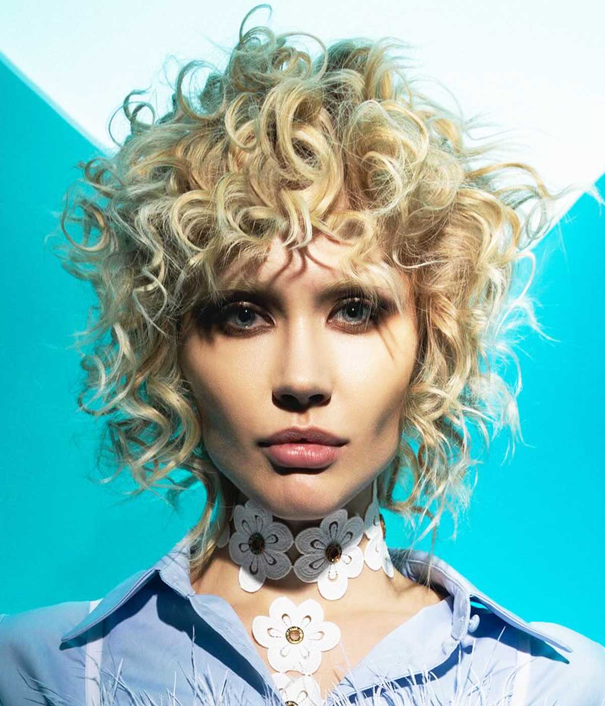 Tagli asimmetrici capelli ricci medi Tagli asimmetrici capelli ricci medi