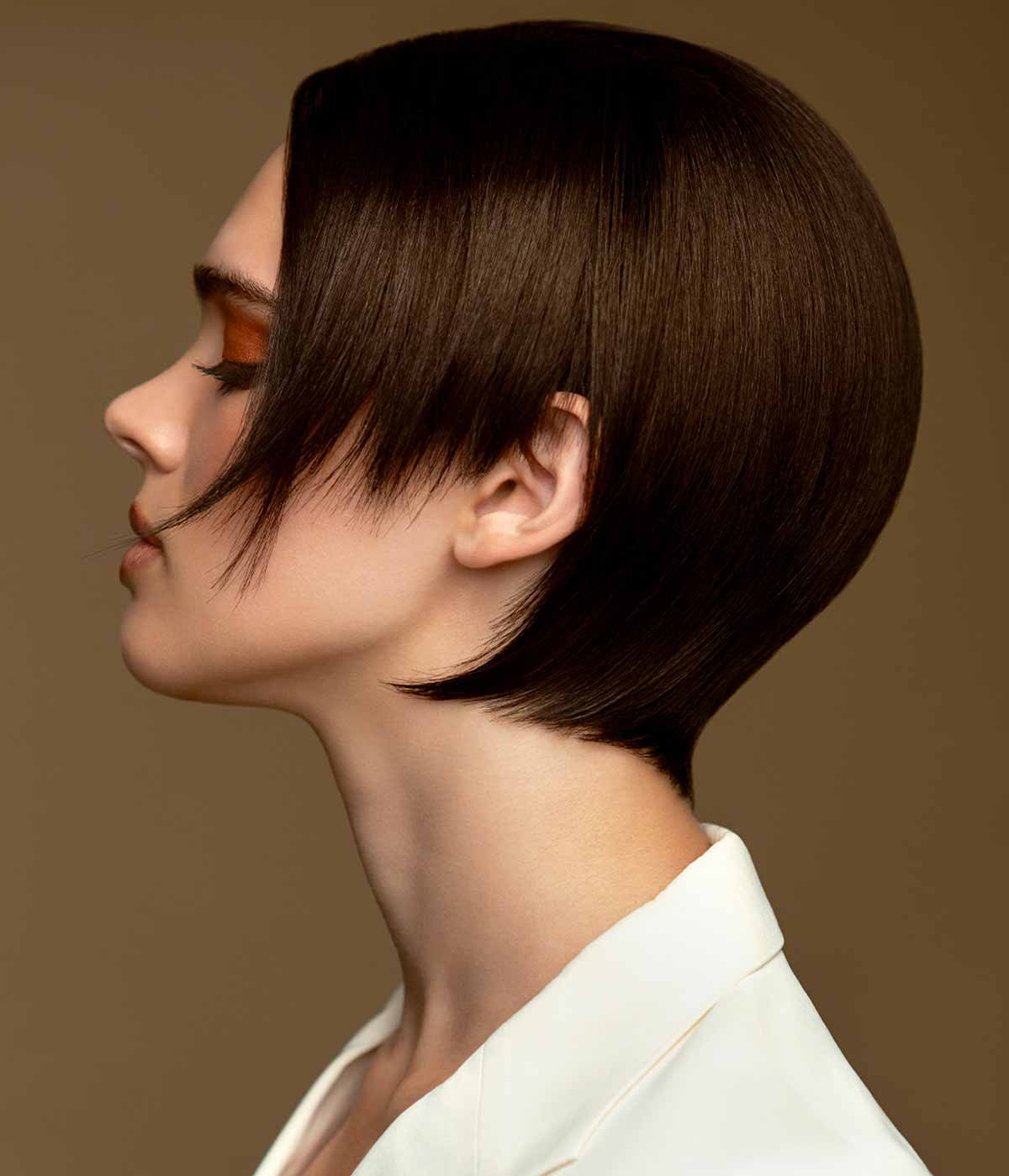 Tendenze tagli capelli asimmetrici inverno 2025 Tendenze tagli capelli asimmetrici inverno 2025