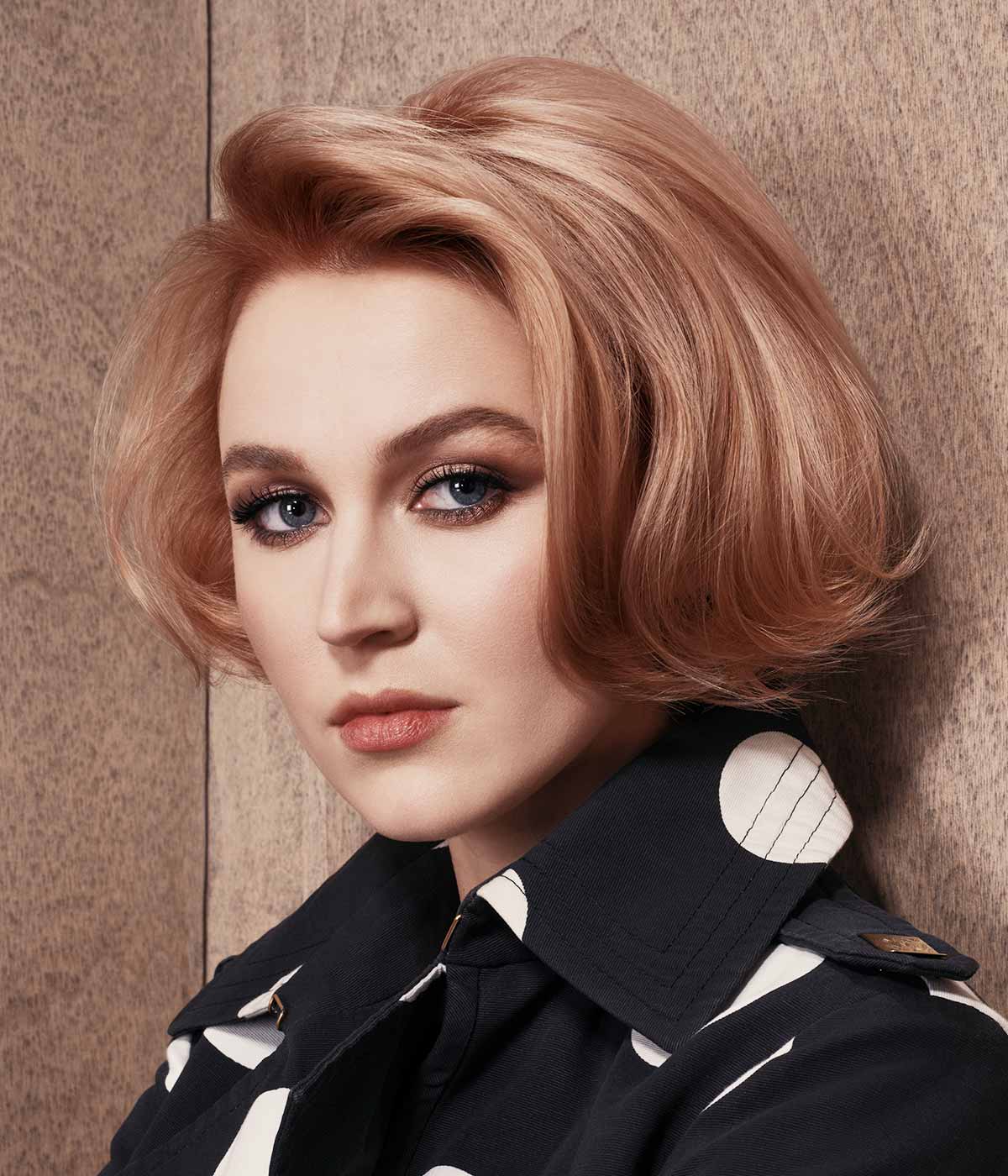 Caschetto con ciuffo alto Caschetto con ciuffo alto