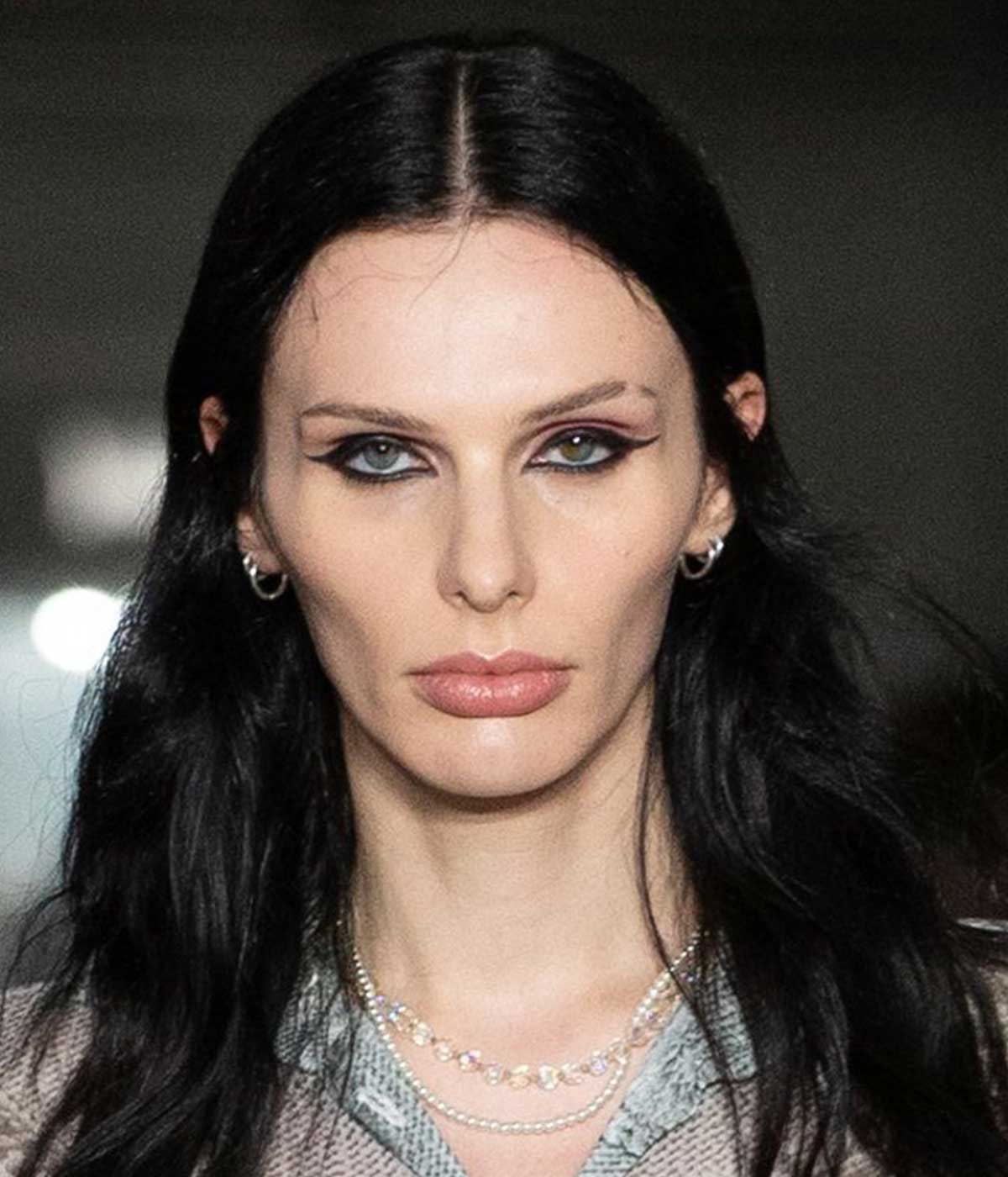Tendenza trucco con eyeliner Autunno 2025 Tendenza trucco con eyeliner Autunno 2025