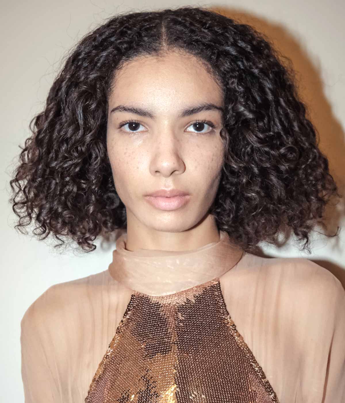 Tendenza trucco con incarnato naturale Tendenza trucco con incarnato naturale
